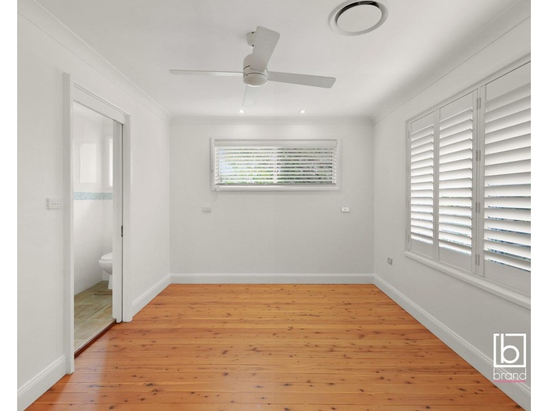 1 Eulalia Avenue, Point Frederick NSW 2250