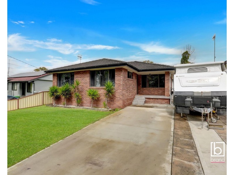 16 Swan Street, Kanwal NSW 2259