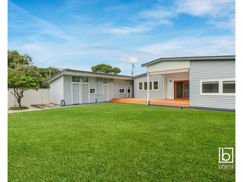 4 Ourringo Street, Budgewoi NSW 2262