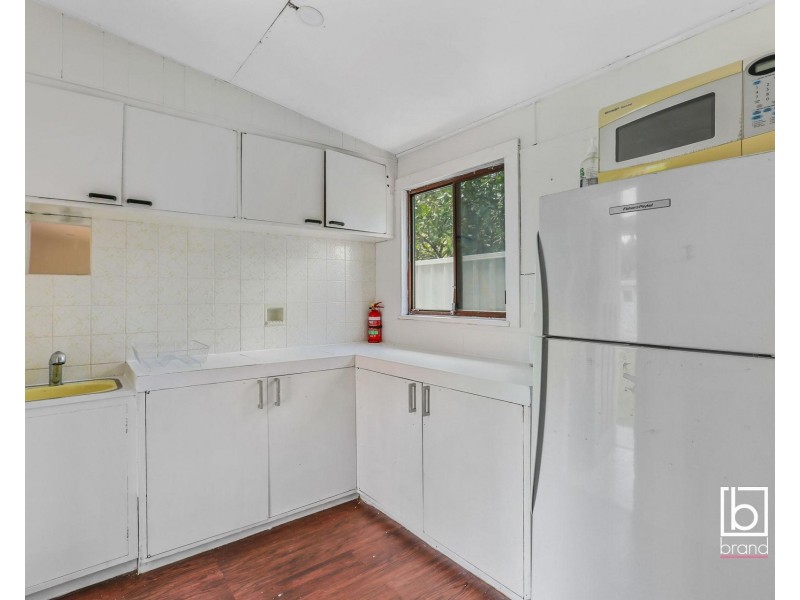 4 Ourringo Street, Budgewoi NSW 2262