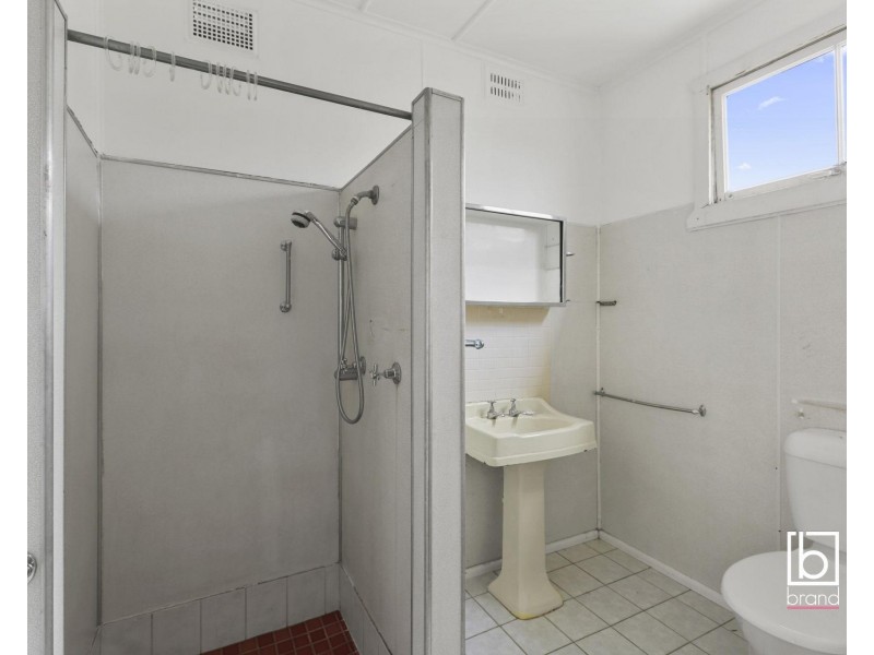 15 First Avenue, Toukley NSW 2263