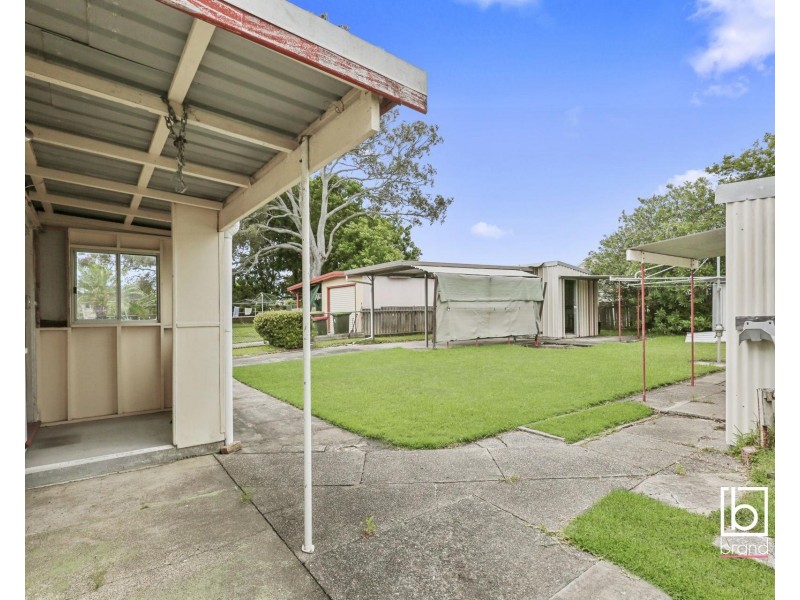 15 First Avenue, Toukley NSW 2263
