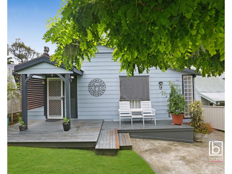9 Hillcrest Road, Mirrabooka NSW 2264