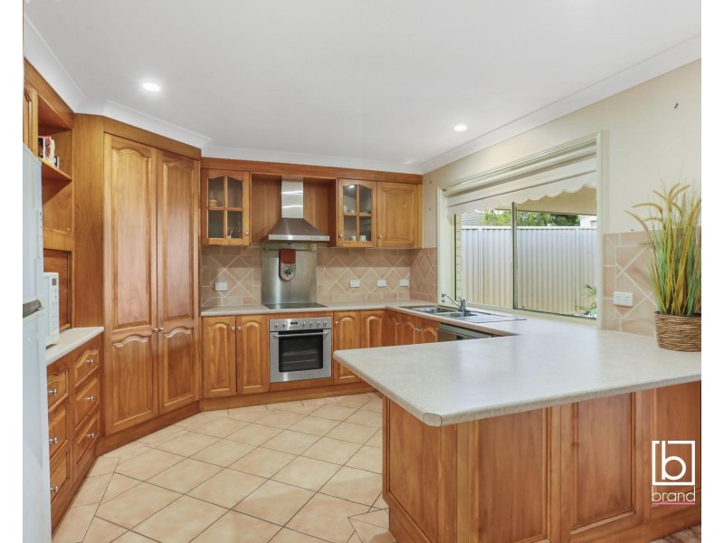 20 Moala Parade, Charmhaven NSW 2263