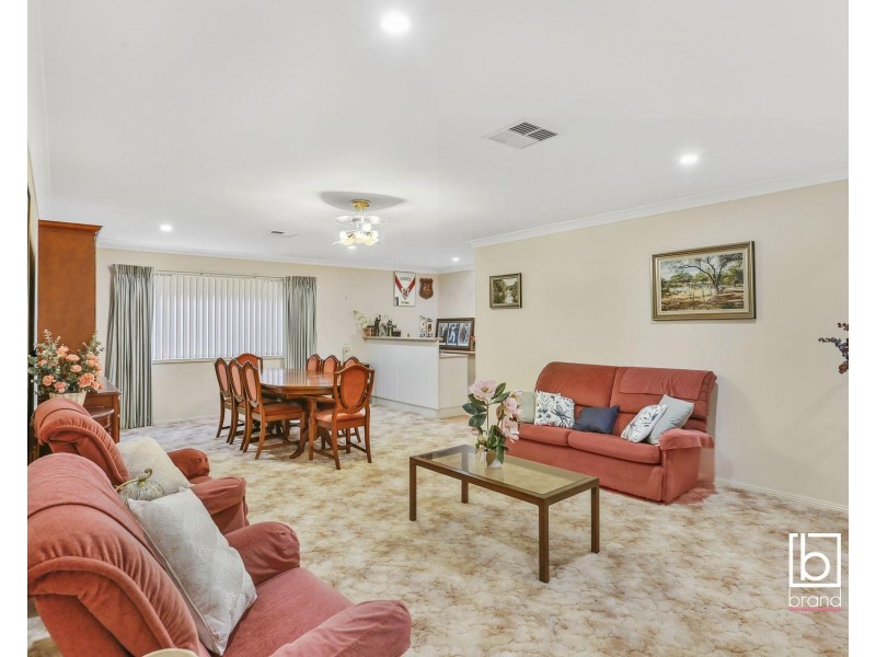 20 Moala Parade, Charmhaven NSW 2263