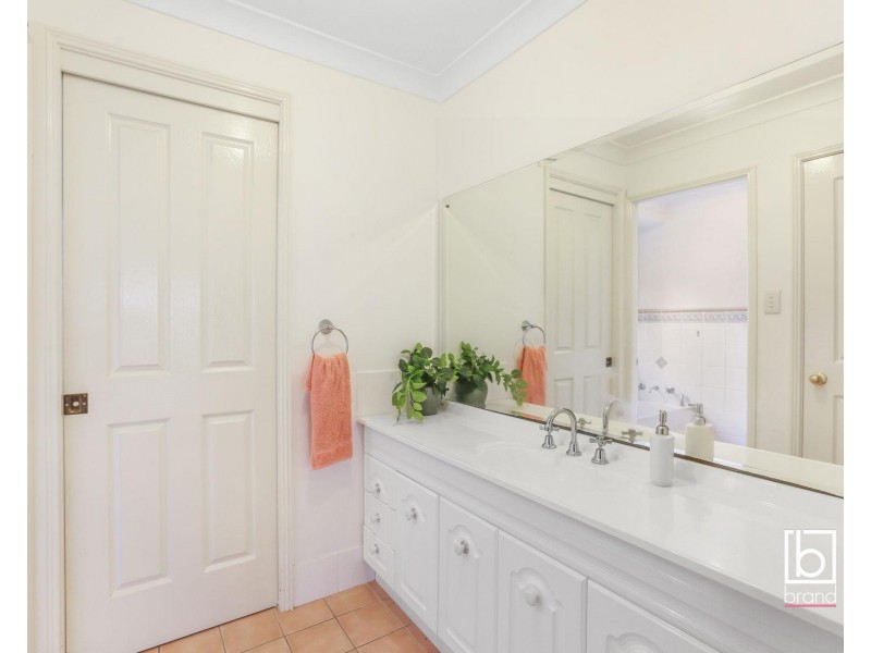 20 Moala Parade, Charmhaven NSW 2263