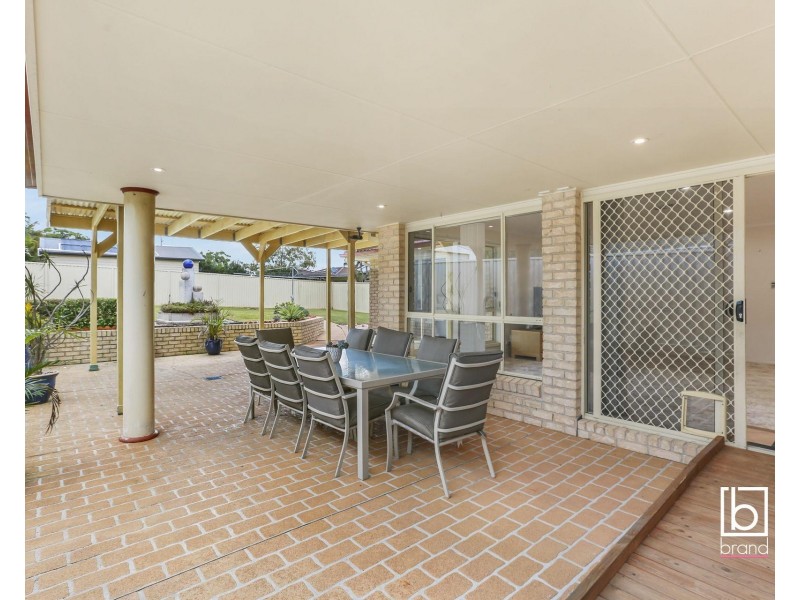 20 Moala Parade, Charmhaven NSW 2263