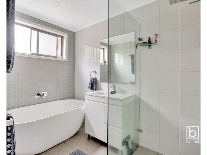 8 Shaw Street, Killarney Vale NSW 2261