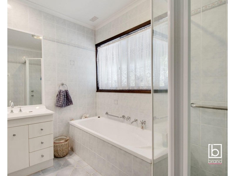 32 Toorak Avenue, Erina NSW 2250