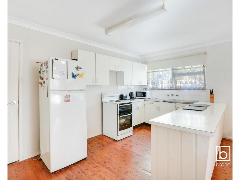 24 Noela Place, Budgewoi NSW 2262