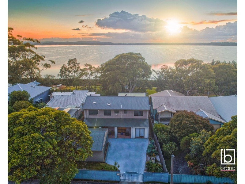 49 Sunrise Avenue, Budgewoi NSW 2262