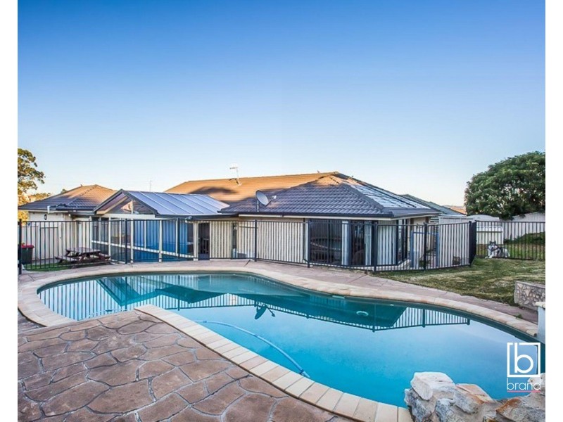 24 Mountain View Drive, Woongarrah NSW 2259