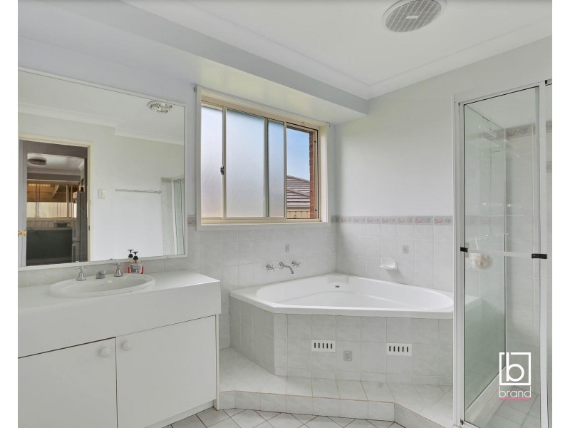 4 Gorman Close, Watanobbi NSW 2259