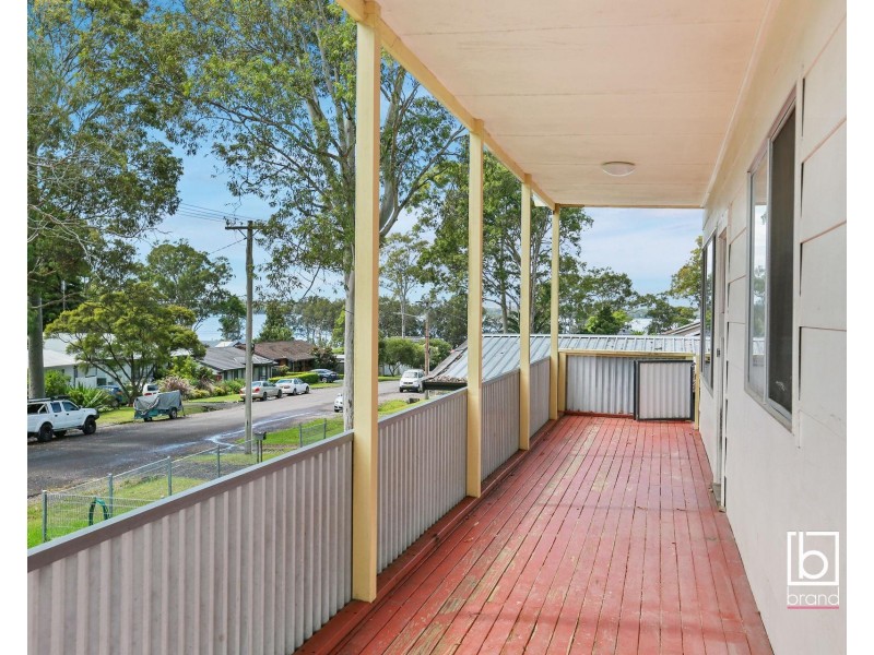 14 Una Avenue, Charmhaven NSW 2263