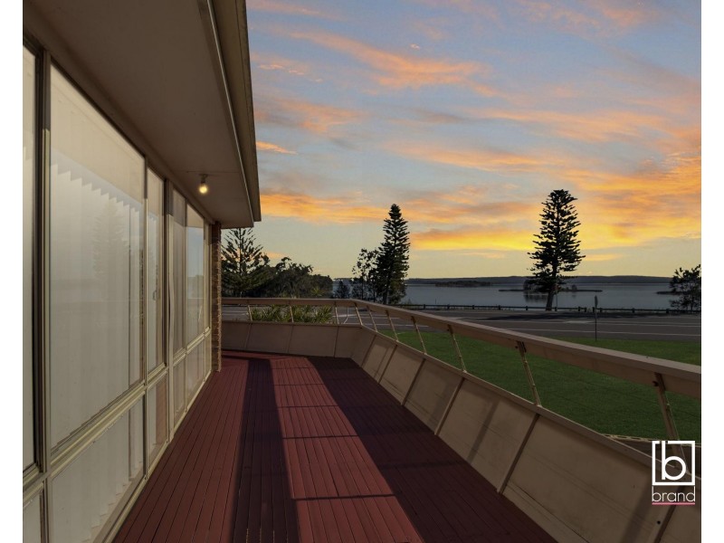 2 Manly Parade, The Entrance North NSW 2261