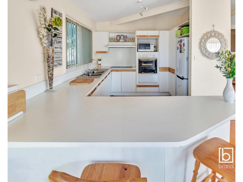 2 Manly Parade, The Entrance North NSW 2261