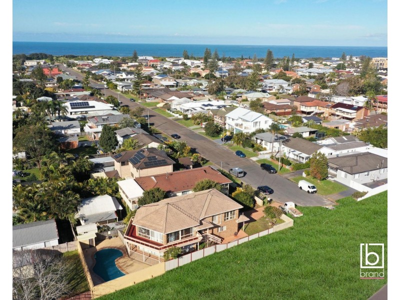 2 Manly Parade, The Entrance North NSW 2261