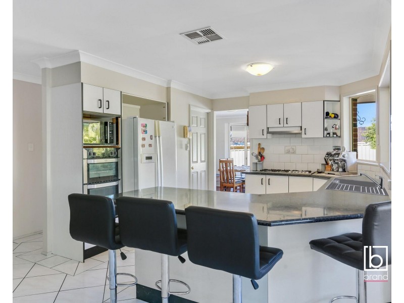 10 Bay Vista Way, Gwandalan NSW 2259