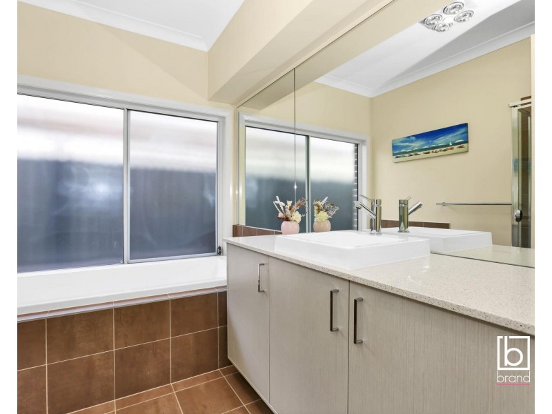 2 Muru Close, Blue Haven NSW 2262