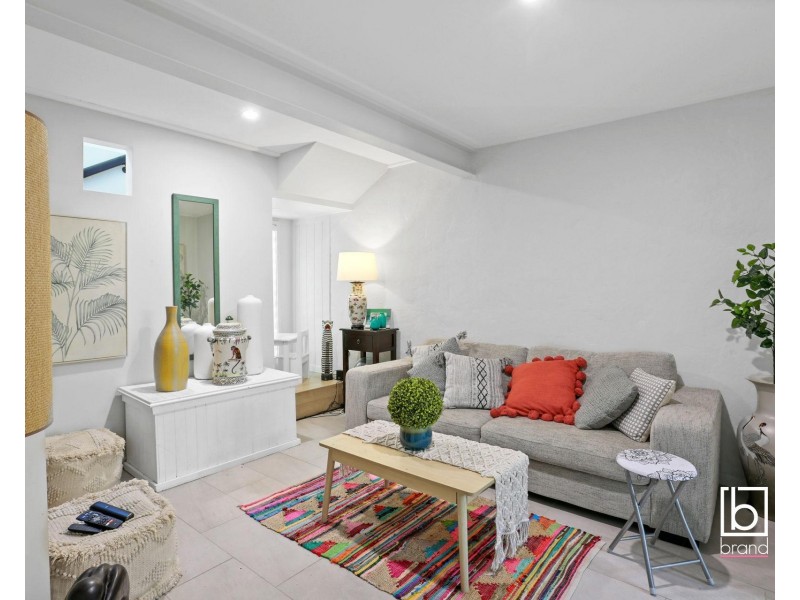 37 Natuna Avenue, Budgewoi NSW 2262