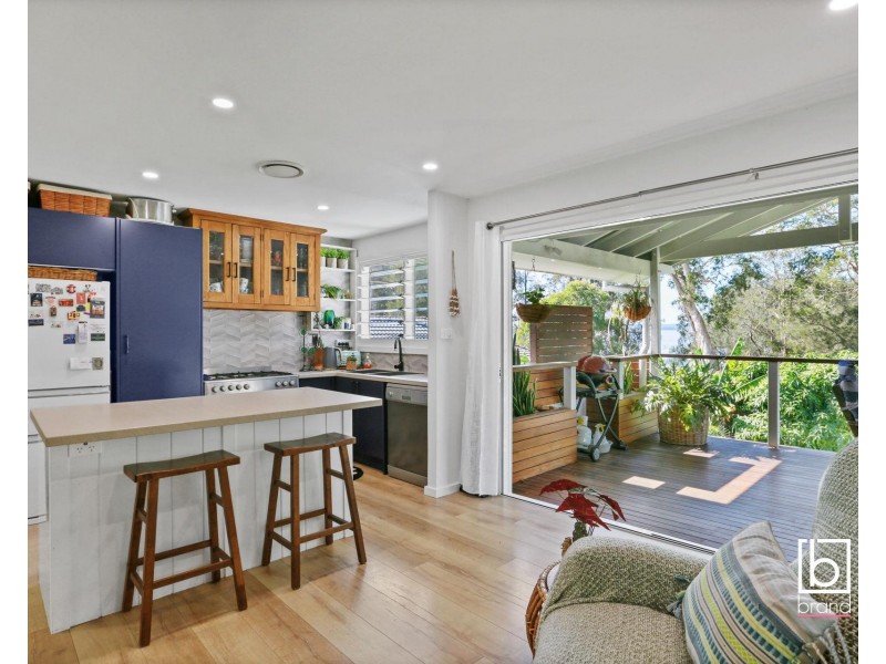 37 Natuna Avenue, Budgewoi NSW 2262