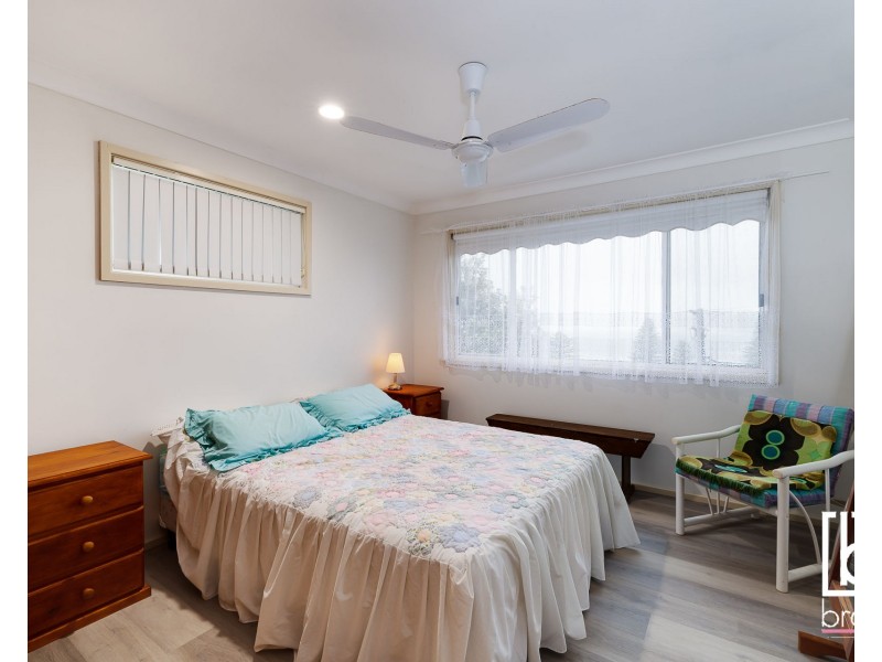 2/74 North Avoca Parade, North Avoca NSW 2260