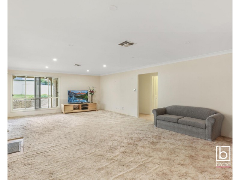 20 Moala Parade, Charmhaven NSW 2263