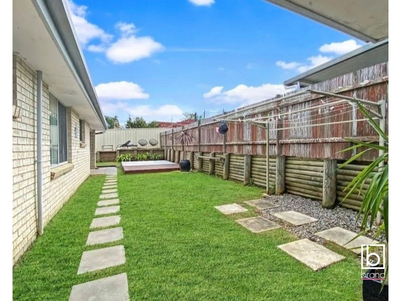 40 St Lawrence Avenue, Blue Haven NSW 2262