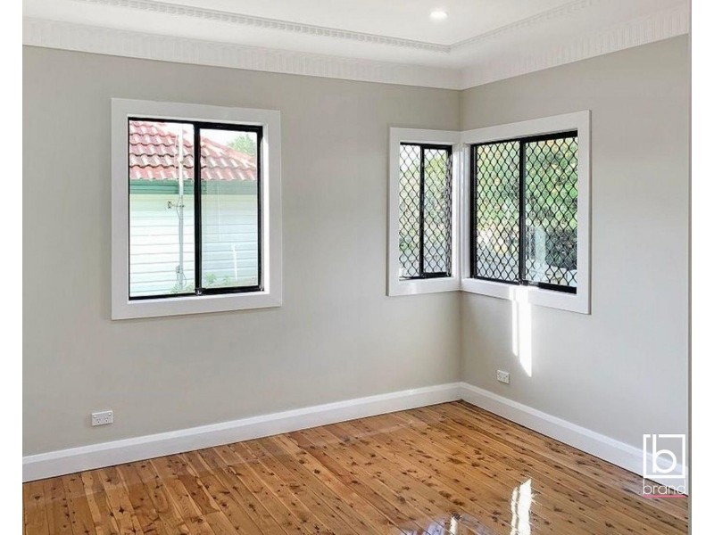 12 Campbell Street, North Gosford NSW 2250