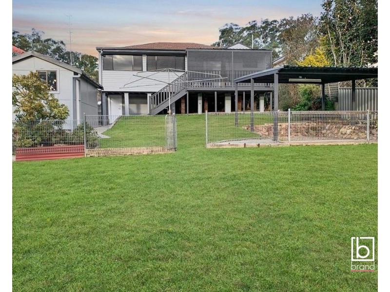 12 Campbell Street, North Gosford NSW 2250