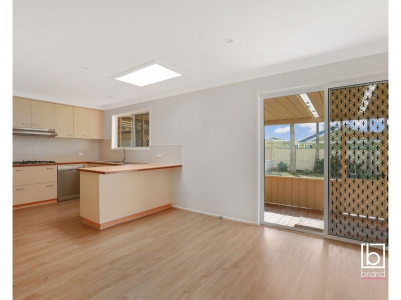 32 Second Avenue, Toukley NSW 2263