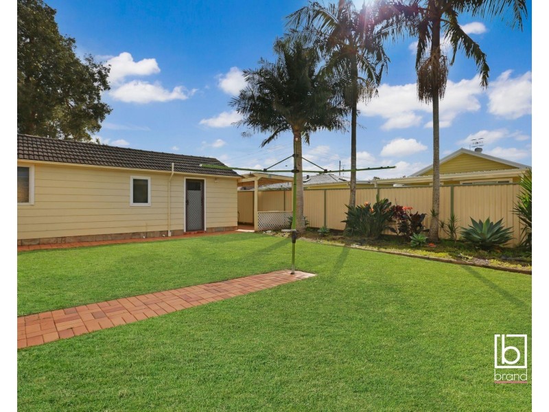 32 Second Avenue, Toukley NSW 2263