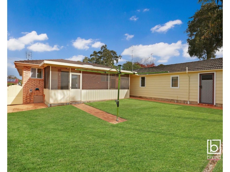 32 Second Avenue, Toukley NSW 2263