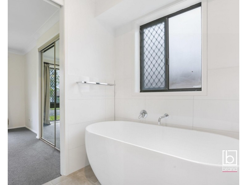 7 Blackford Avenue, Kanwal NSW 2259