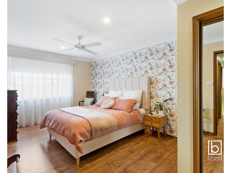 16 Peta Close, Bateau Bay NSW 2261