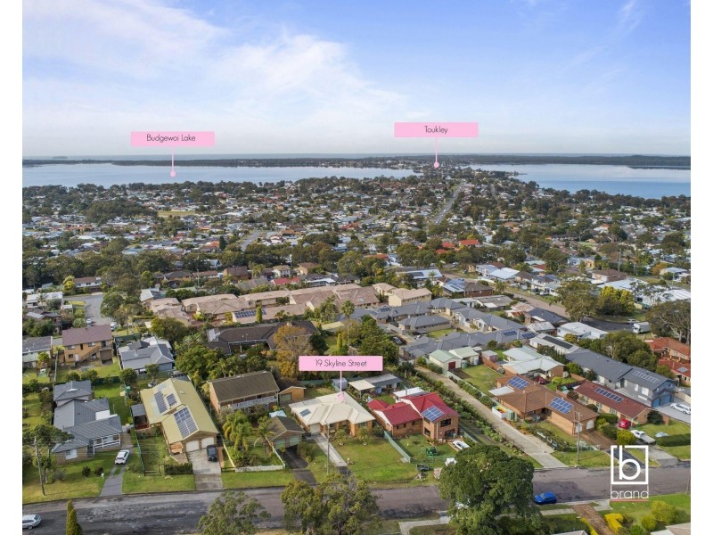 19 Skyline Street, Gorokan NSW 2263