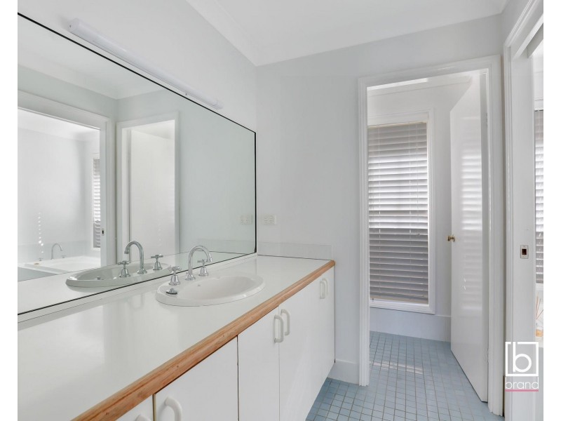 45 Springall Avenue, Wyongah NSW 2259