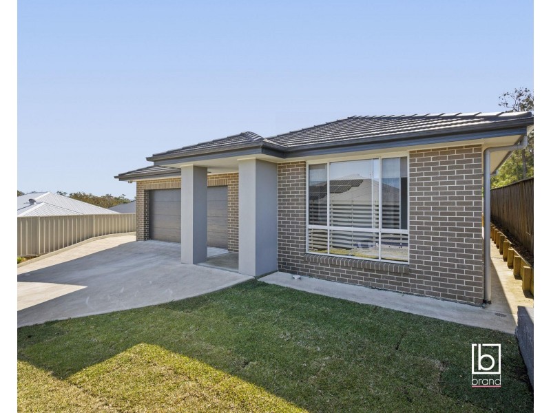 55 Figtree Boulevard, Wadalba NSW 2259