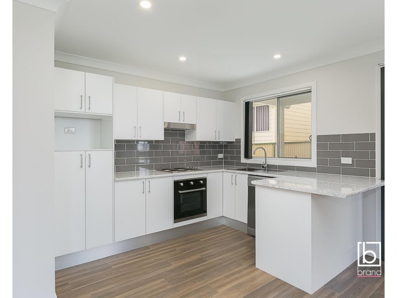 26a Campbell Parade, Mannering Park NSW 2259