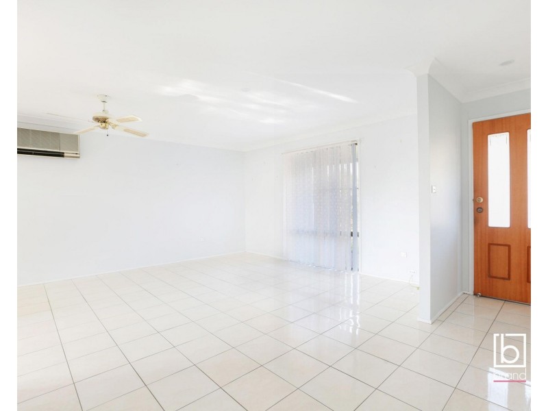 2 Harwood Close, Mannering Park NSW 2259