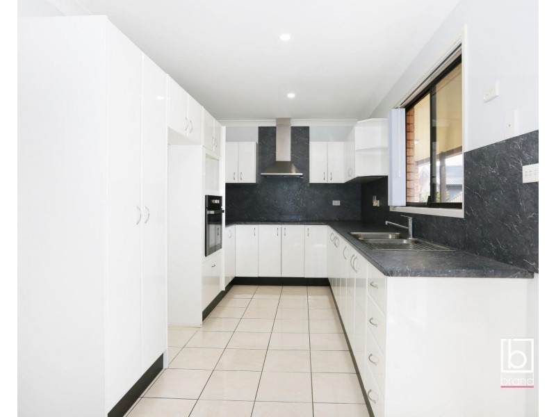 2 Harwood Close, Mannering Park NSW 2259
