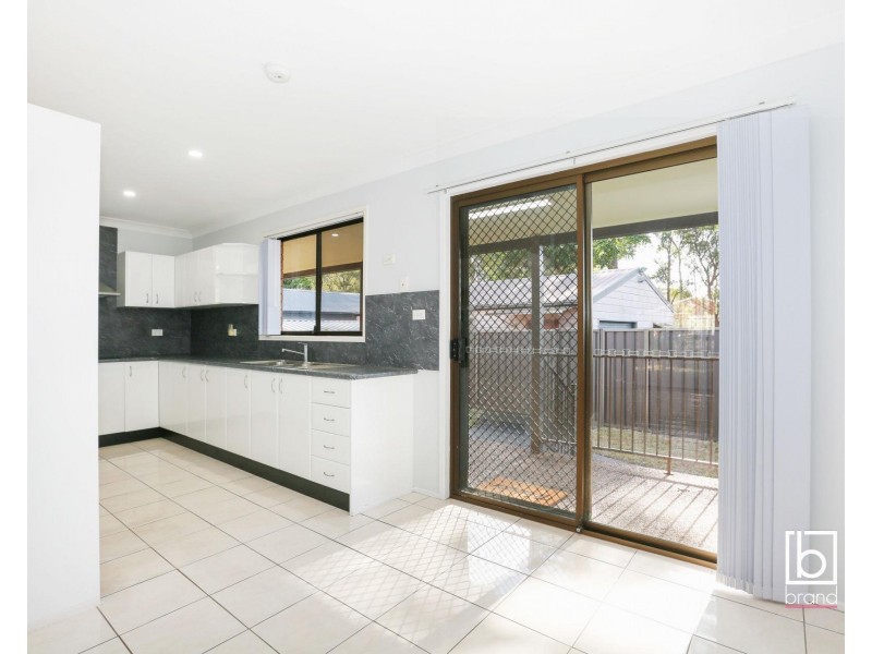2 Harwood Close, Mannering Park NSW 2259