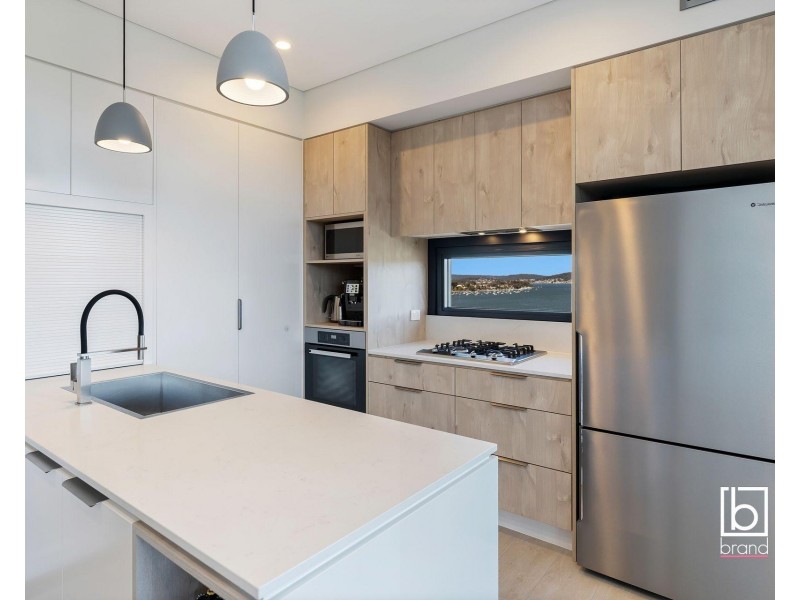 703/8 St George Street, Gosford NSW 2250