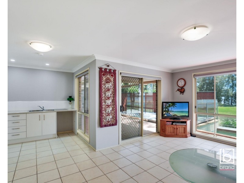 27 Panorama Avenue, Charmhaven NSW 2263