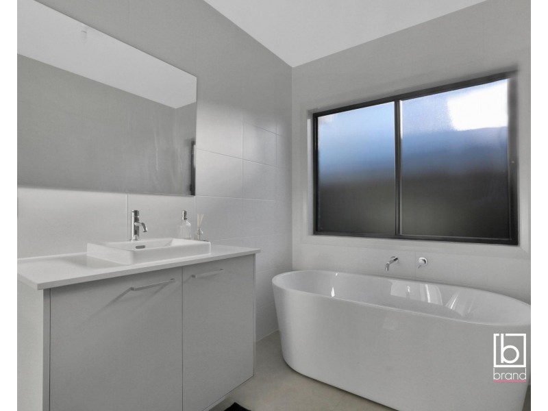 44 Bradman Drive, Woongarrah NSW 2259