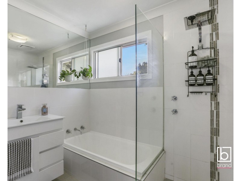 59 Cadonia Road, Tuggerawong NSW 2259