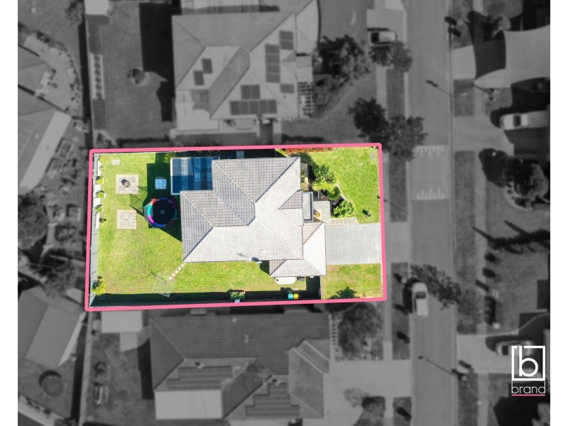 31 Quarterhorse Parade, Wadalba NSW 2259