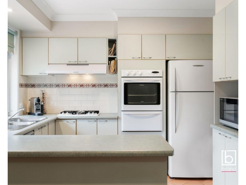 100 James Sea Drive, Green Point NSW 2251