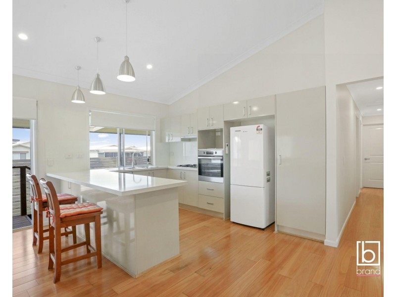 306/25 Mulloway Road, Chain Valley Bay NSW 2259