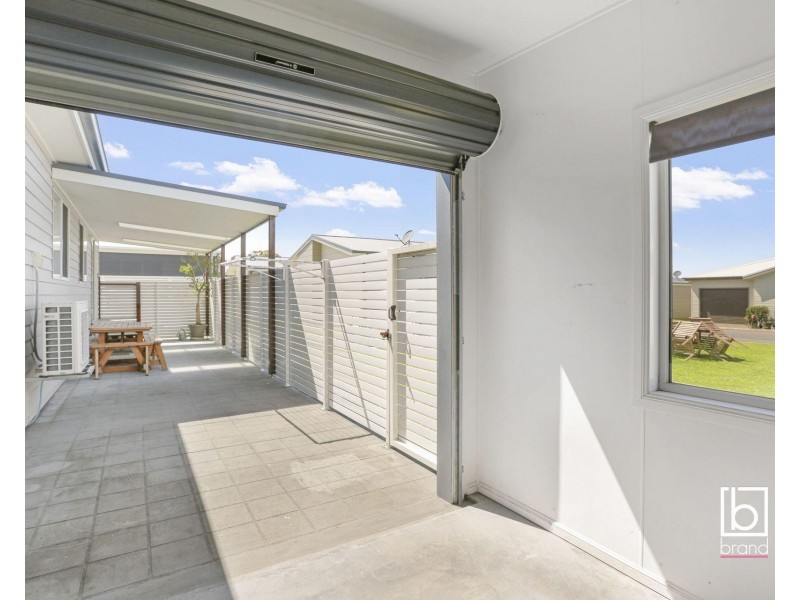 306/25 Mulloway Road, Chain Valley Bay NSW 2259